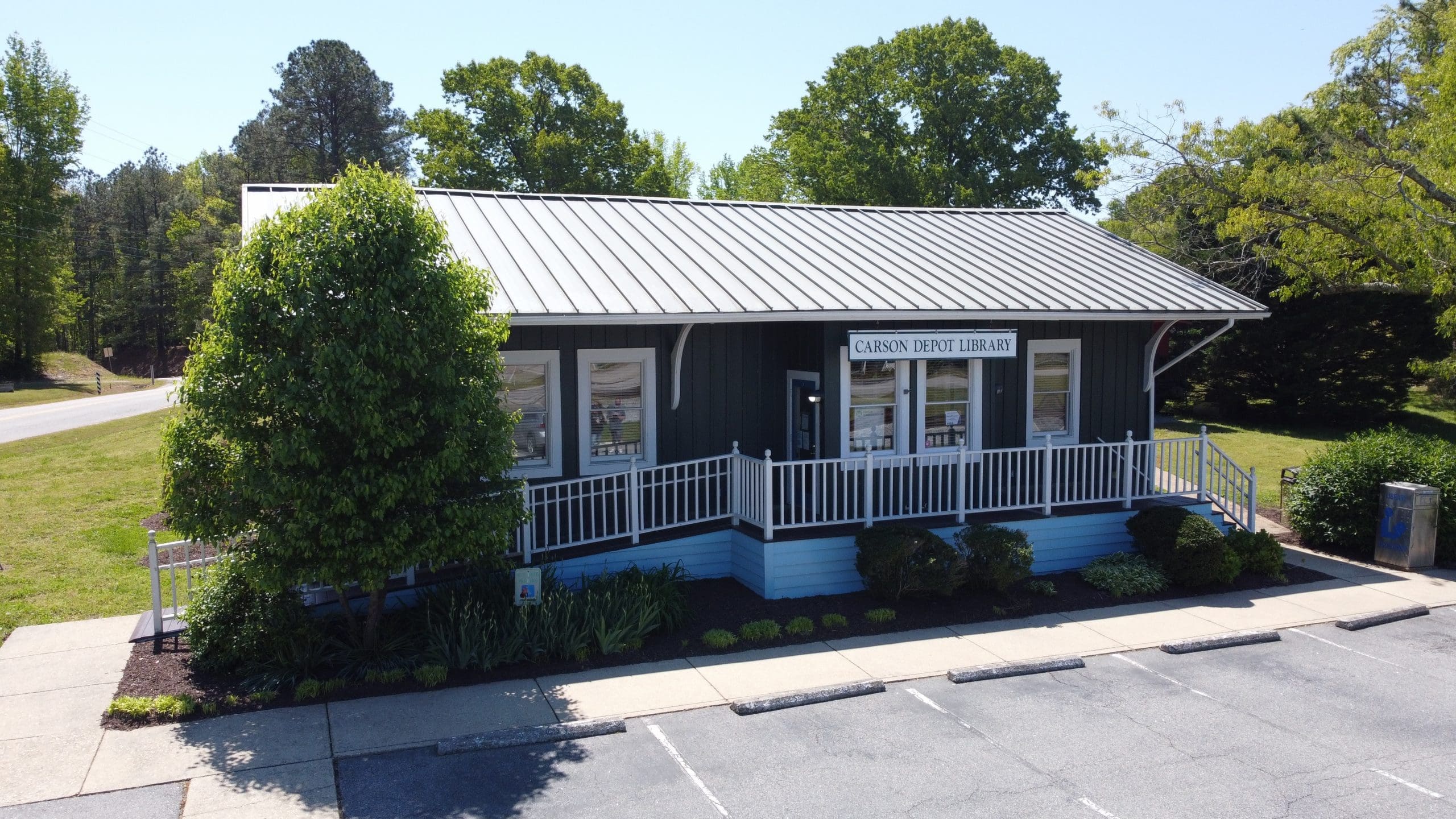 Carson Library exterior